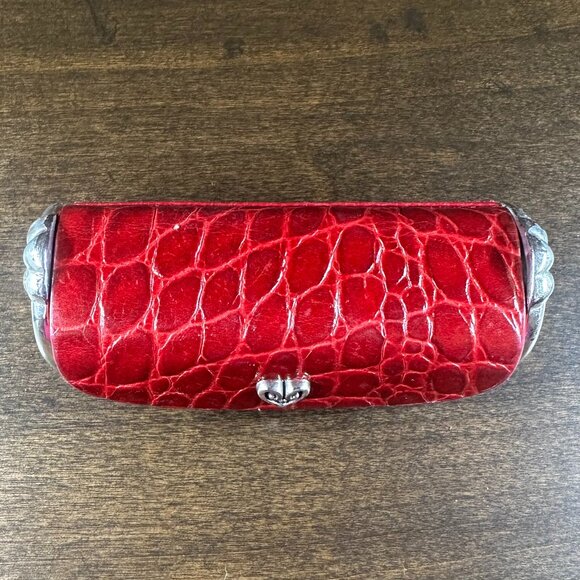 Brighton Crimson Red Lipstick Case Silver Mirror Inside - Picture 2 of 9